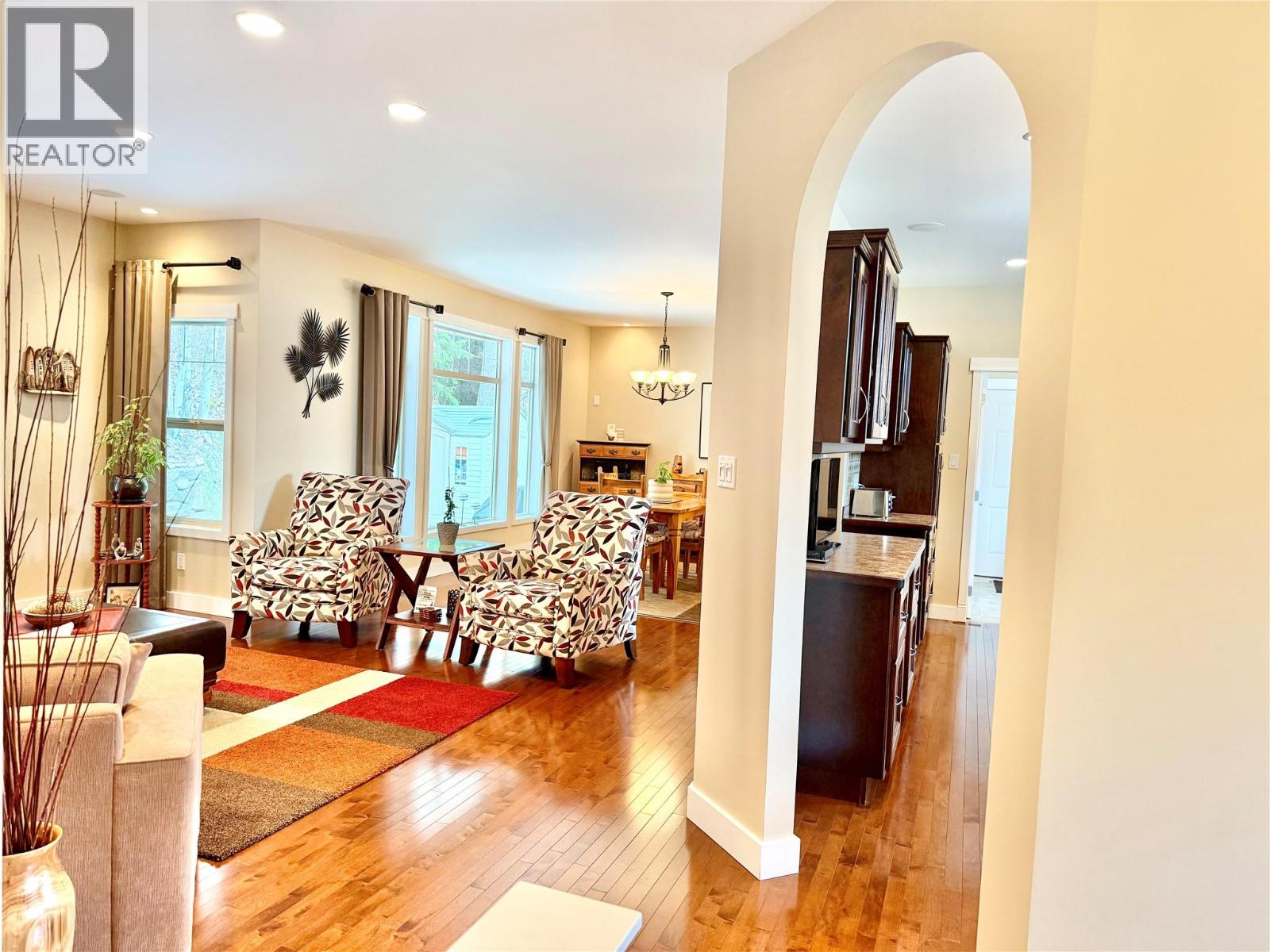 355 PROSPECT DRIVE - 7