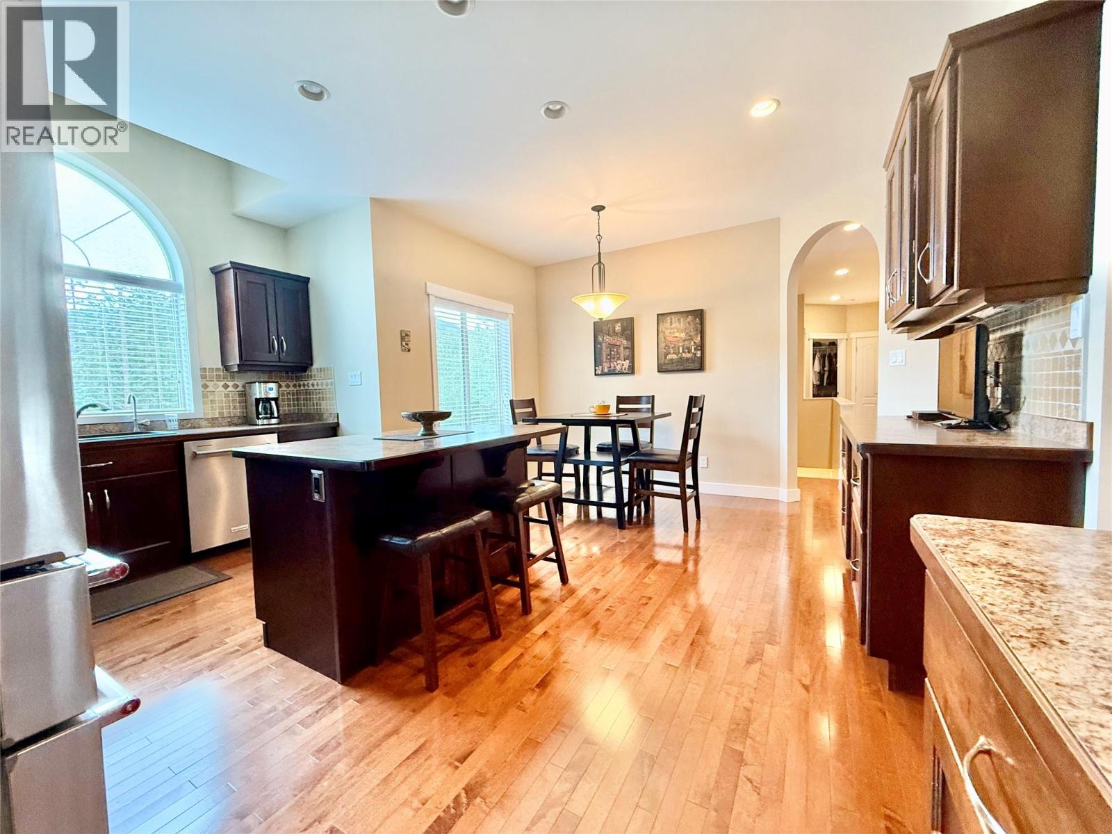 355 PROSPECT DRIVE - 12