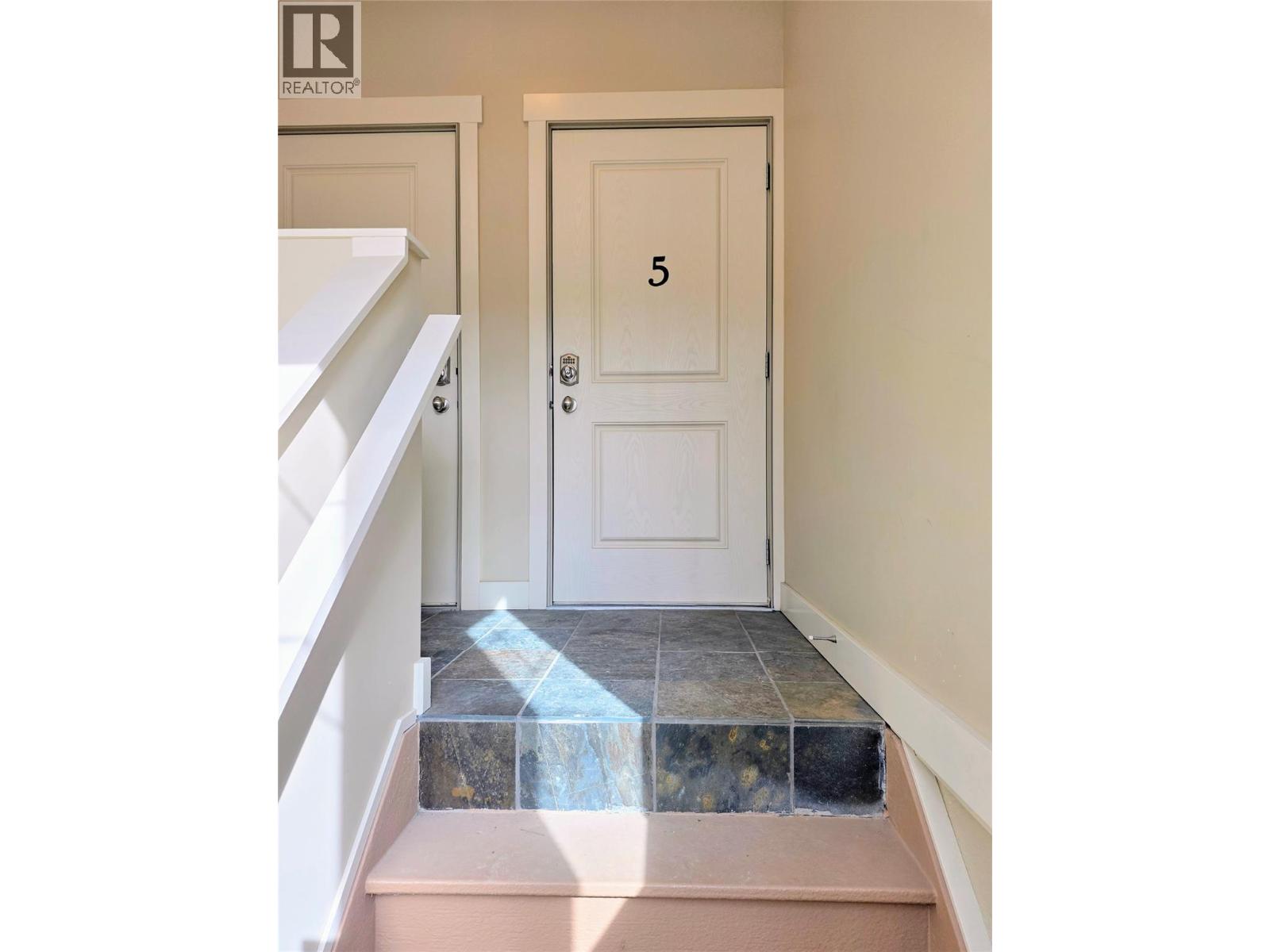 1904 Pine Ridge Mountain Link Unit# 5, Invermere