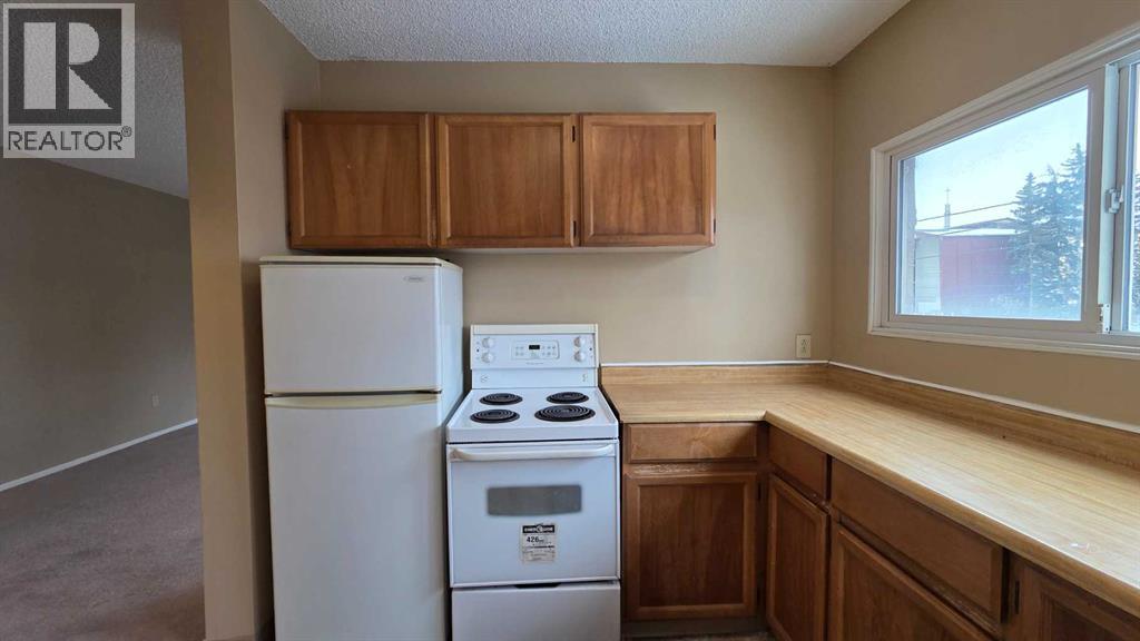 Single Family House for Sale in   Elbow Drive SW Chinook Park Calgary 