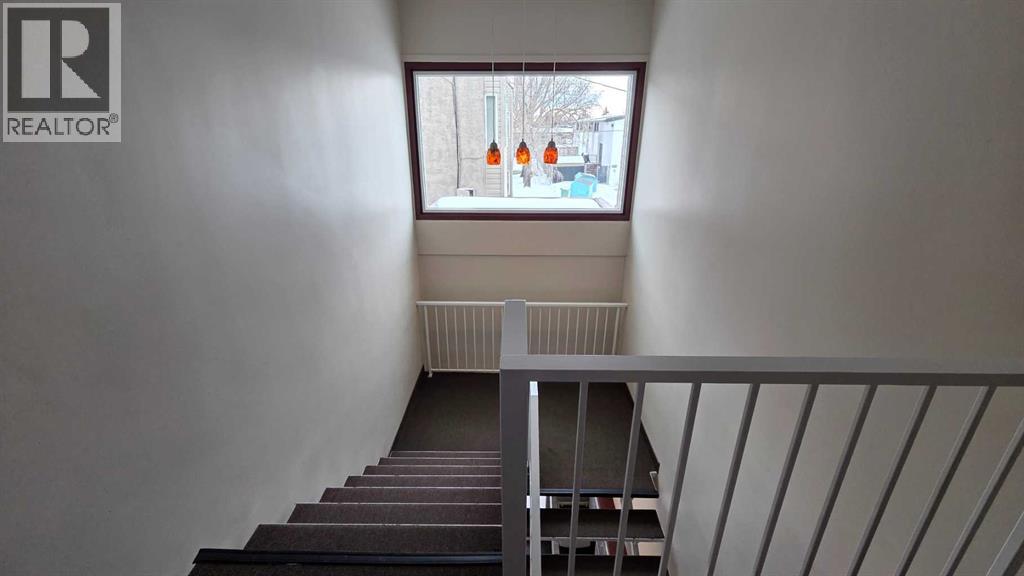 Single Family House for Sale in   Elbow Drive SW Chinook Park Calgary 