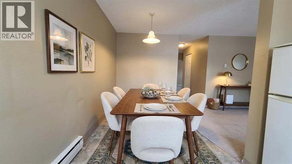 Single Family House for Sale in   Elbow Drive SW Chinook Park Calgary 