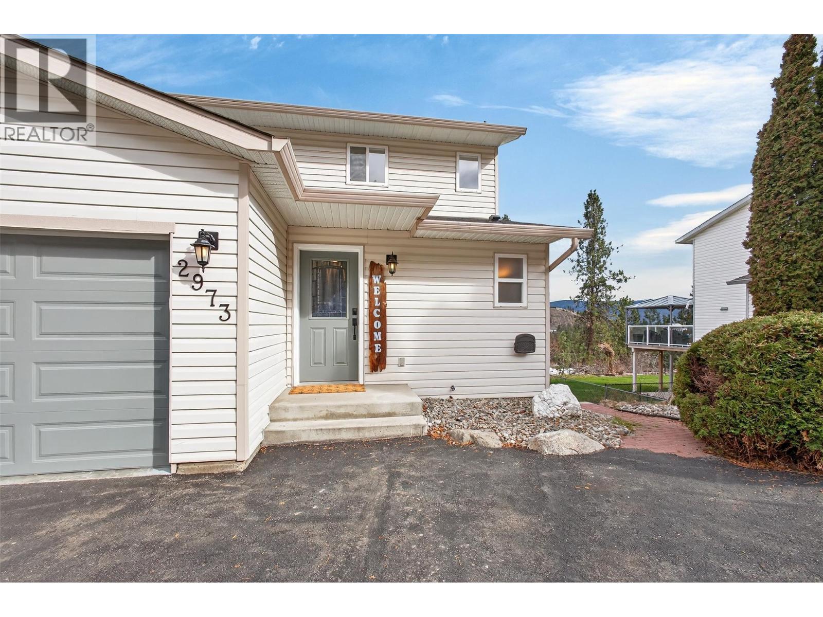 2973 Ensign Way, West Kelowna