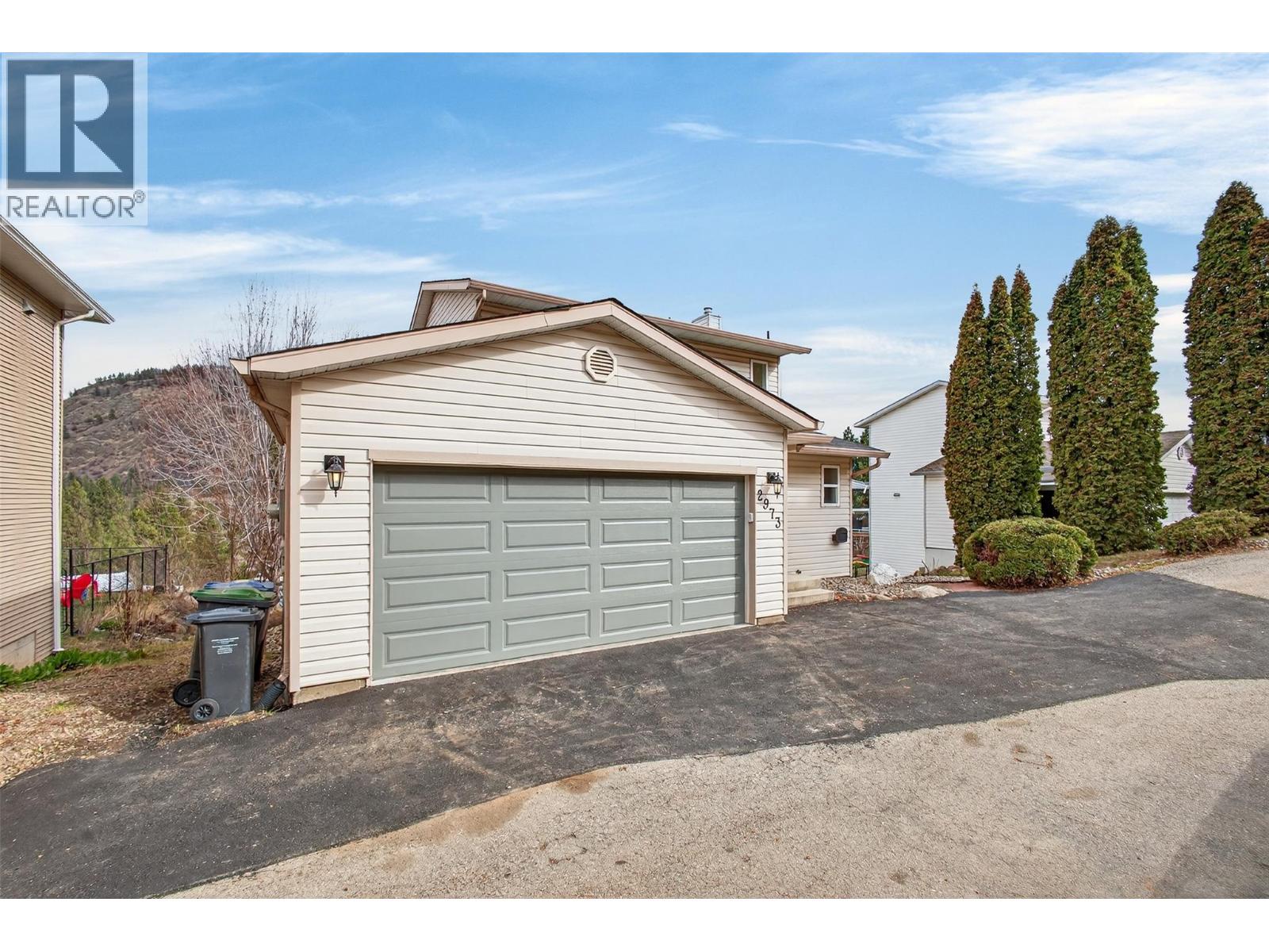 2973 Ensign Way, West Kelowna