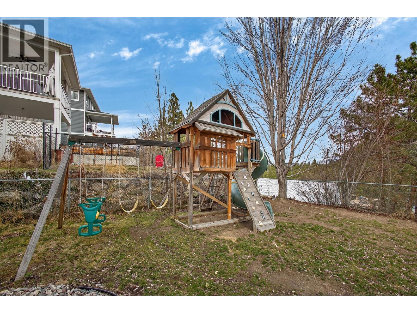 2973 Ensign Way, West Kelowna