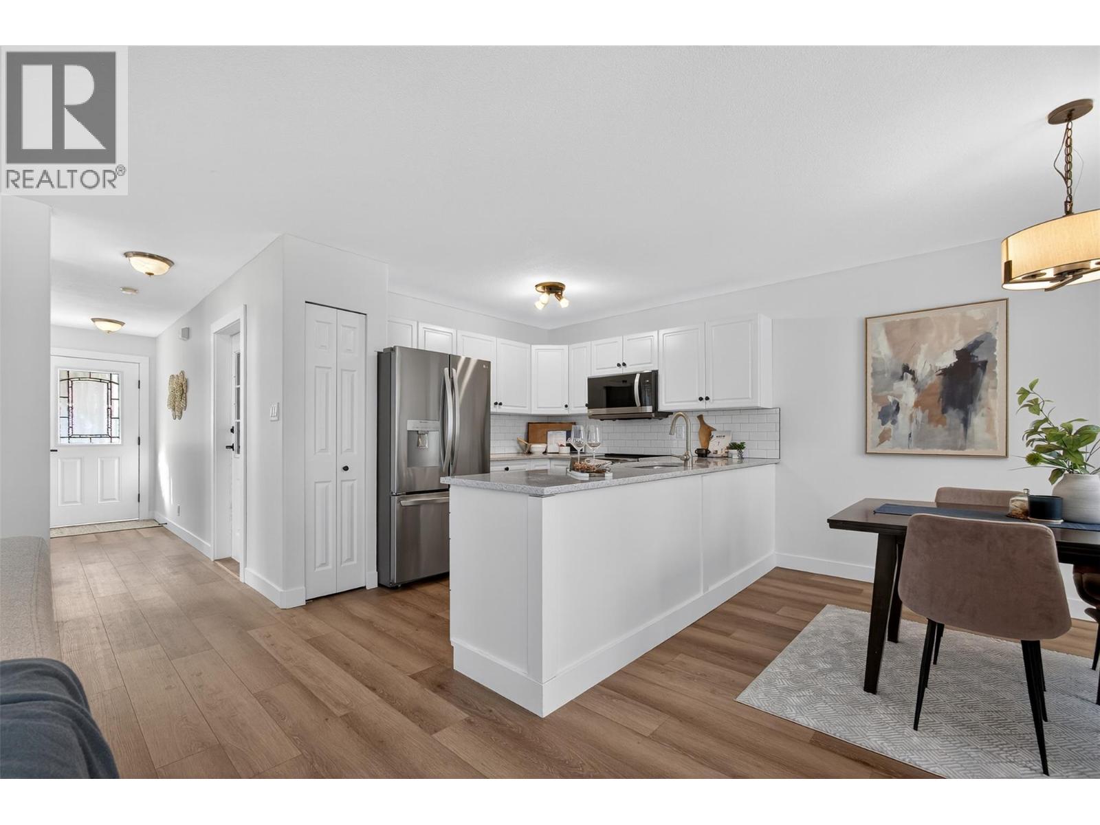 2973 Ensign Way, West Kelowna