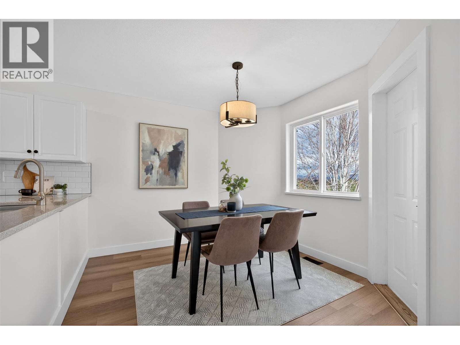 2973 Ensign Way, West Kelowna