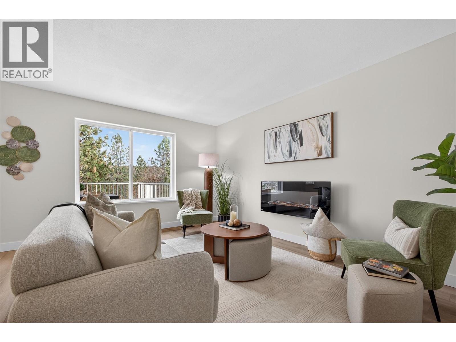 2973 Ensign Way, West Kelowna