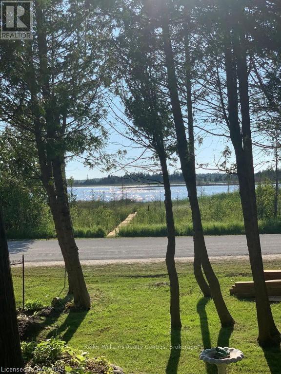 93 SHORELINE AVENUE - 39