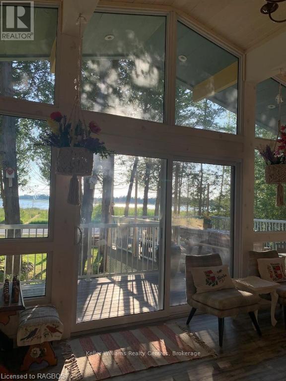 93 SHORELINE AVENUE - 40