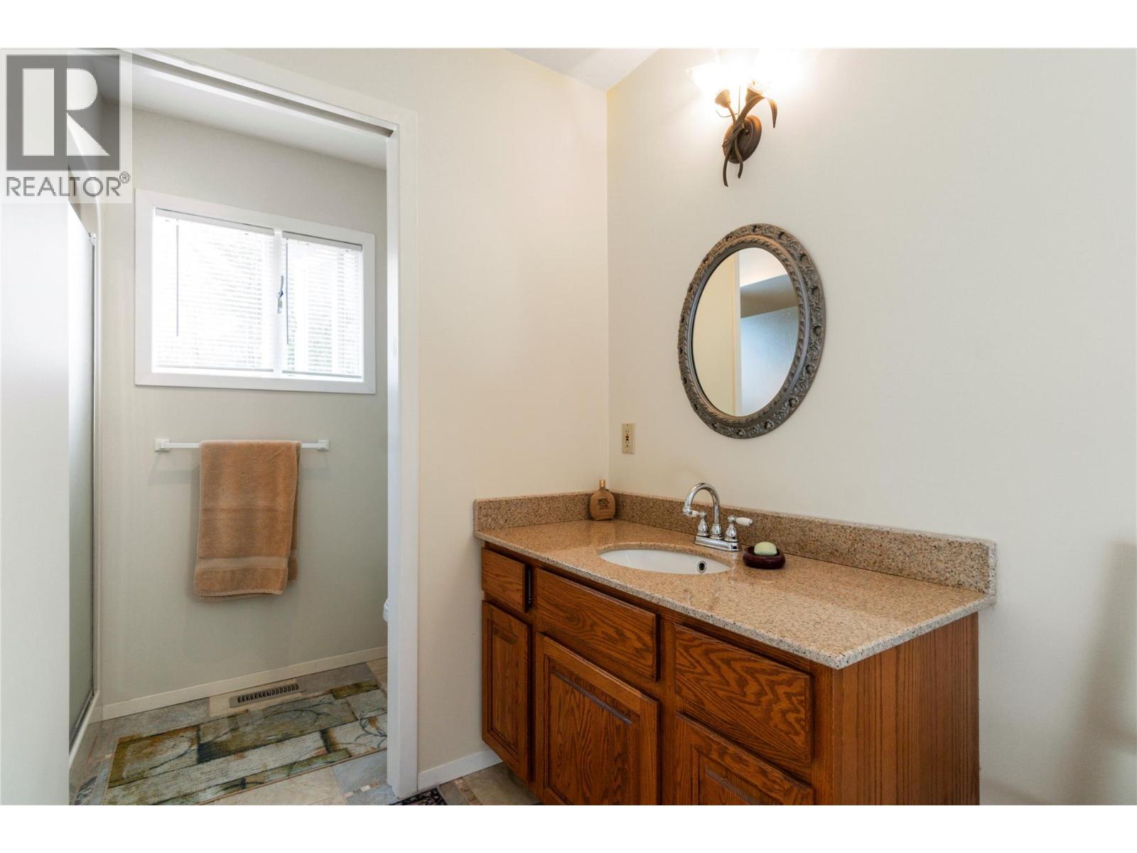 1280 Lakeshore Road NE, Salmon Arm