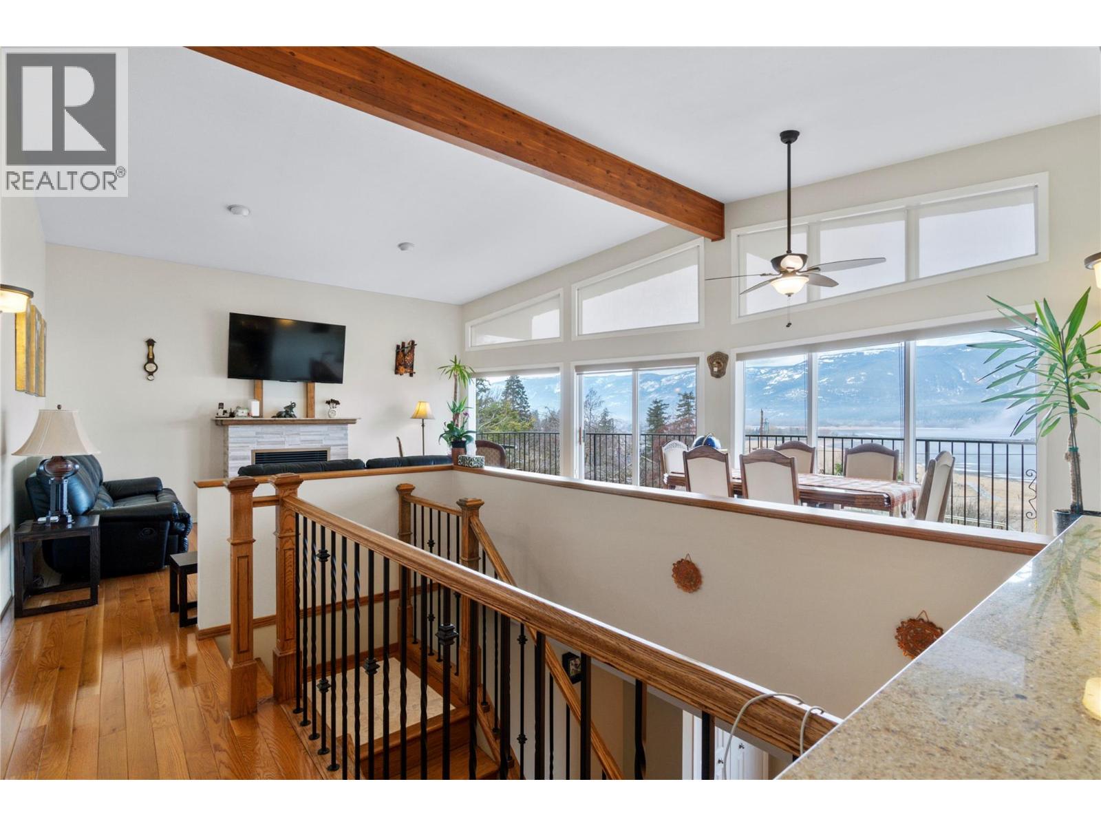 1280 Lakeshore Road NE, Salmon Arm