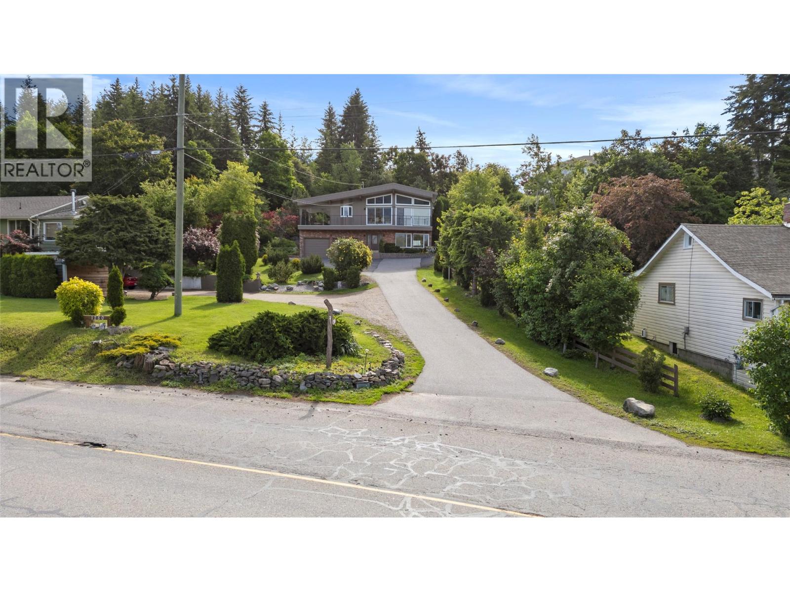 1280 Lakeshore Road NE, Salmon Arm
