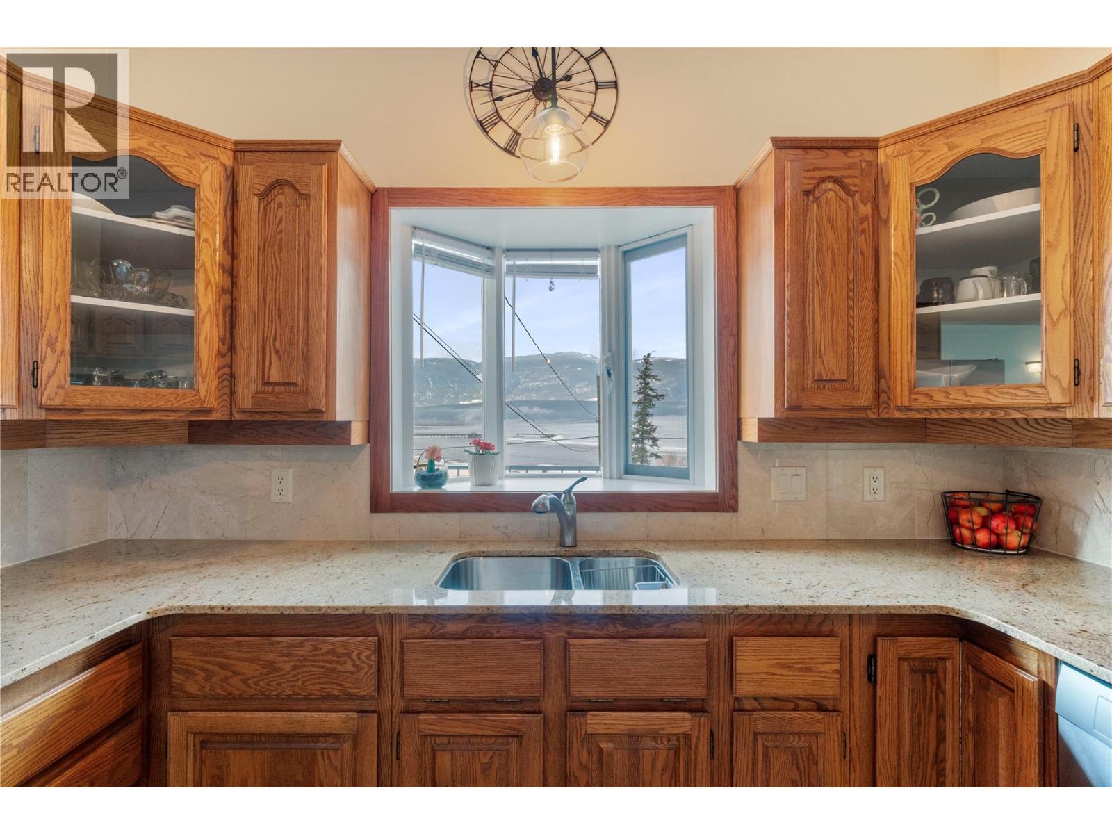 1280 Lakeshore Road NE, Salmon Arm