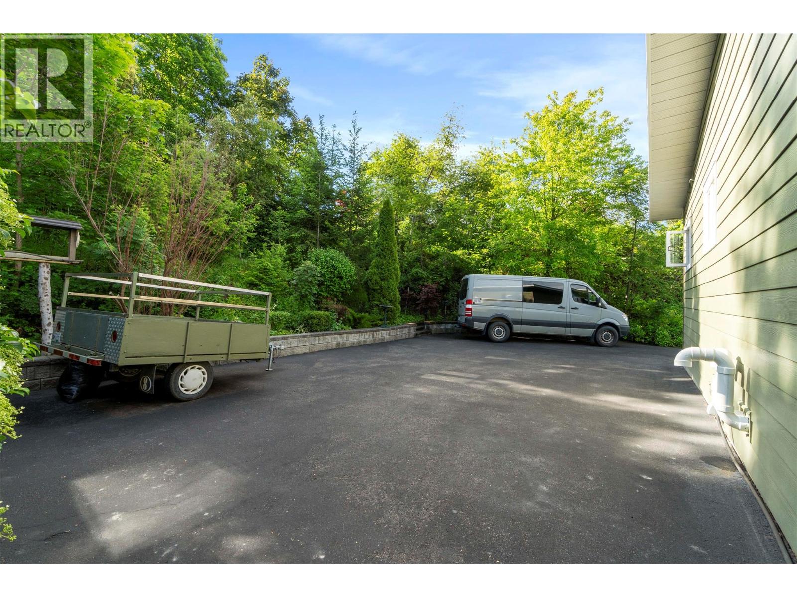 1280 Lakeshore Road NE, Salmon Arm