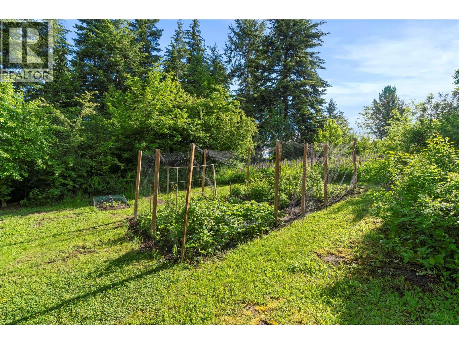 1280 Lakeshore Road NE, Salmon Arm