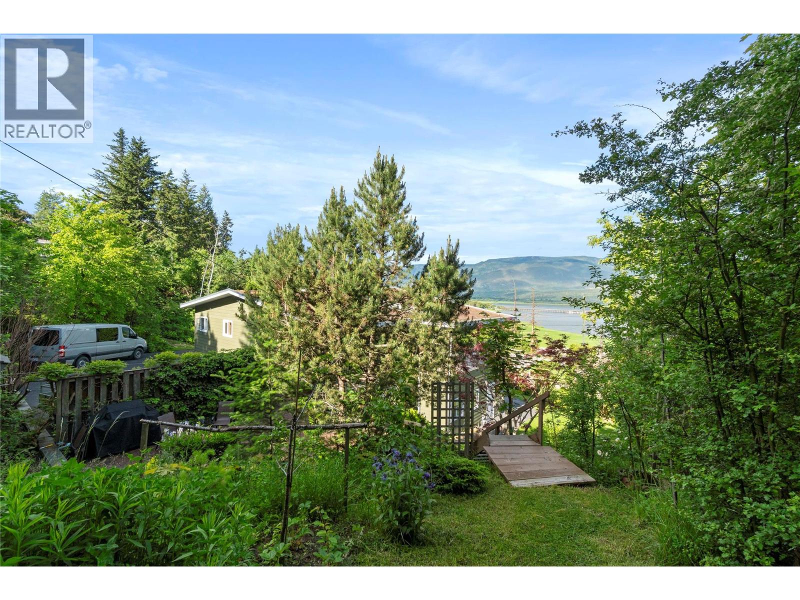 1280 Lakeshore Road NE, Salmon Arm