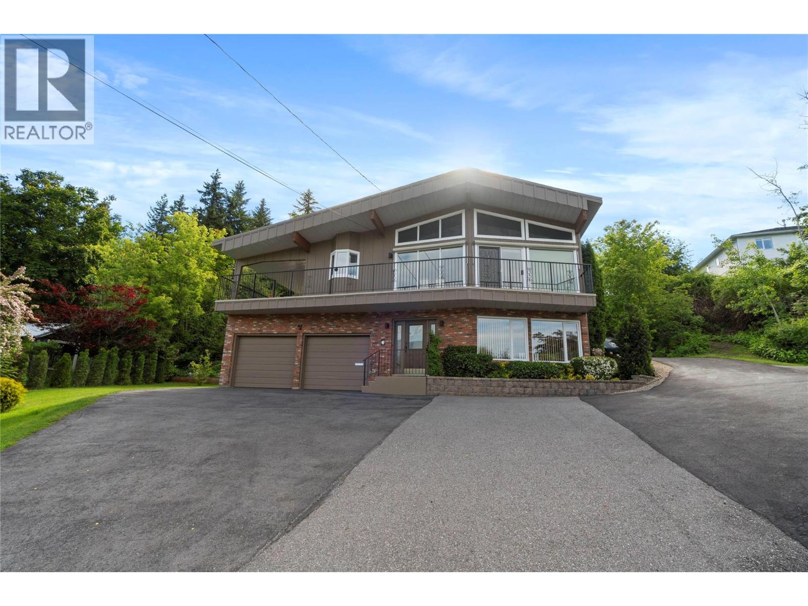 1280 Lakeshore Road NE, Salmon Arm