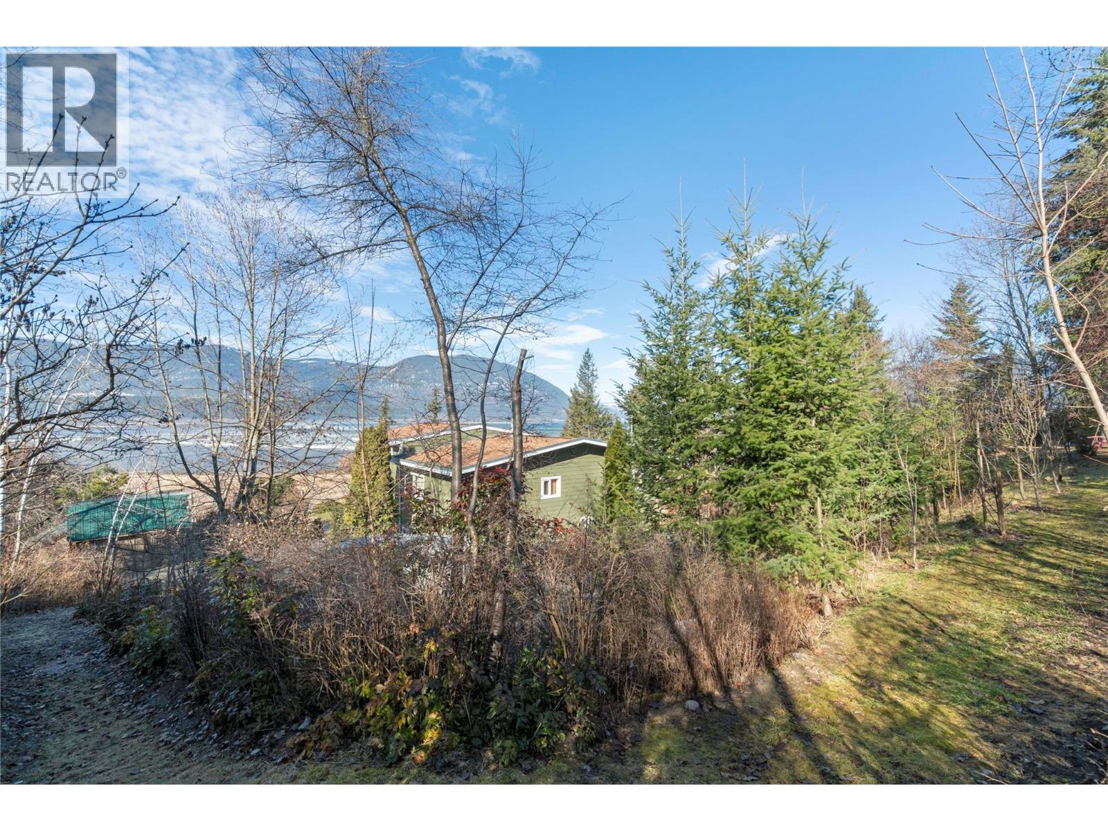1280 Lakeshore Road NE, Salmon Arm
