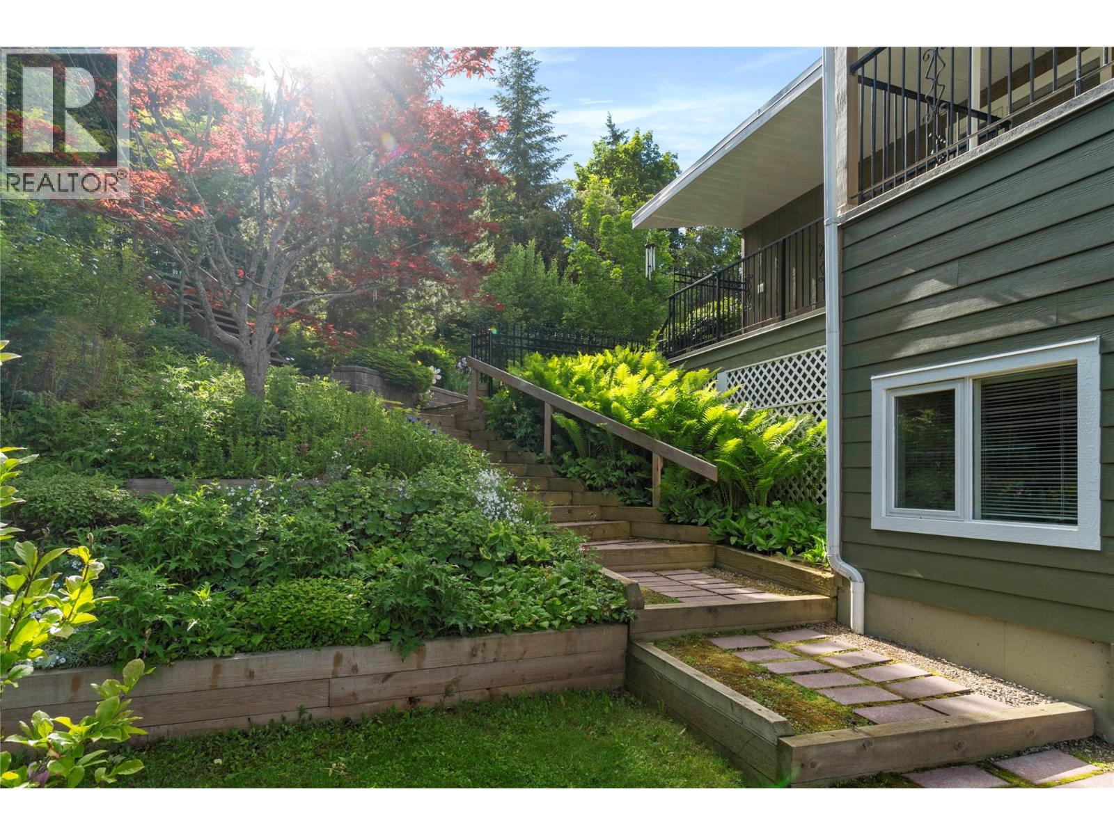 1280 Lakeshore Road NE, Salmon Arm