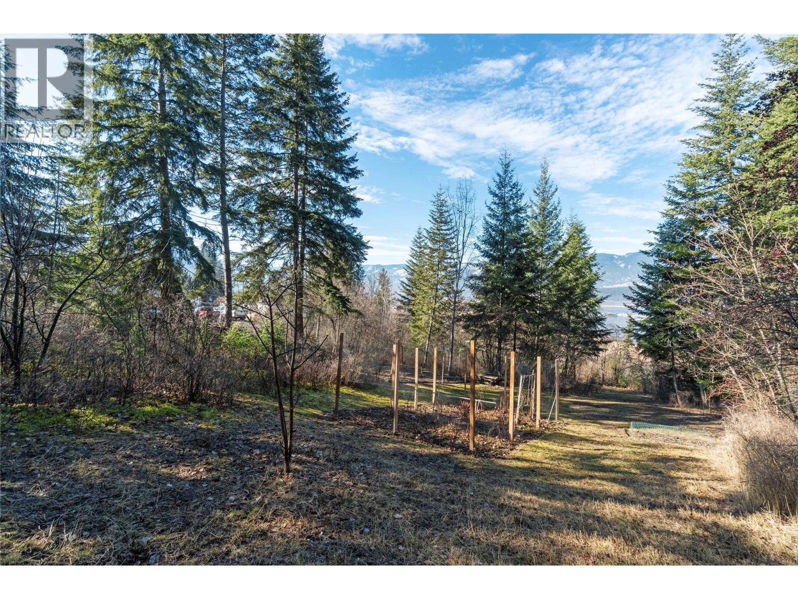 1280 Lakeshore Road NE, Salmon Arm