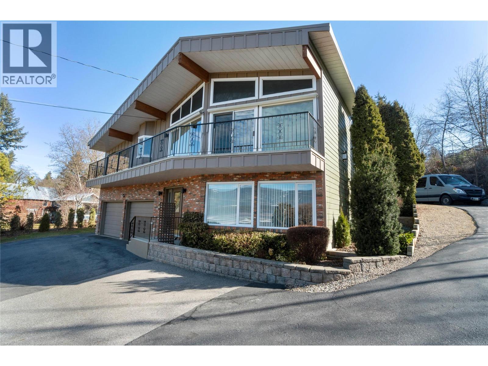 1280 Lakeshore Road NE, Salmon Arm