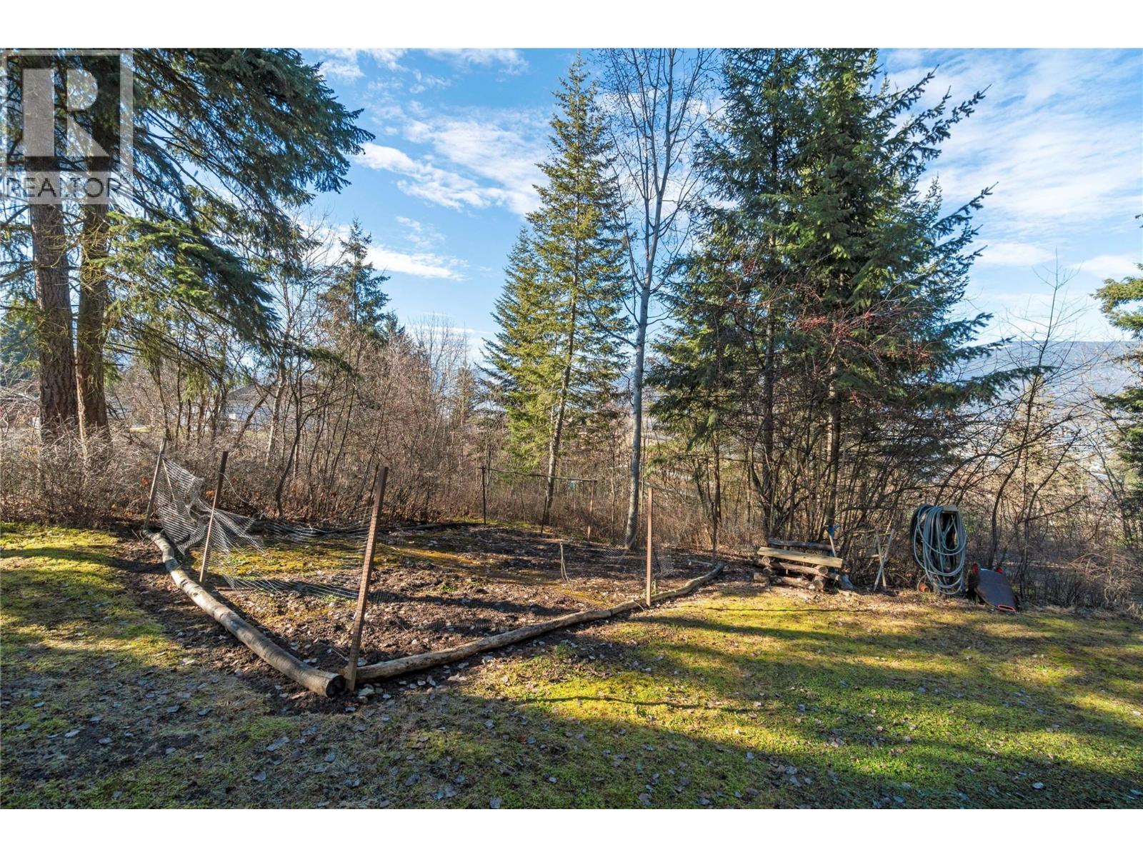 1280 Lakeshore Road NE, Salmon Arm