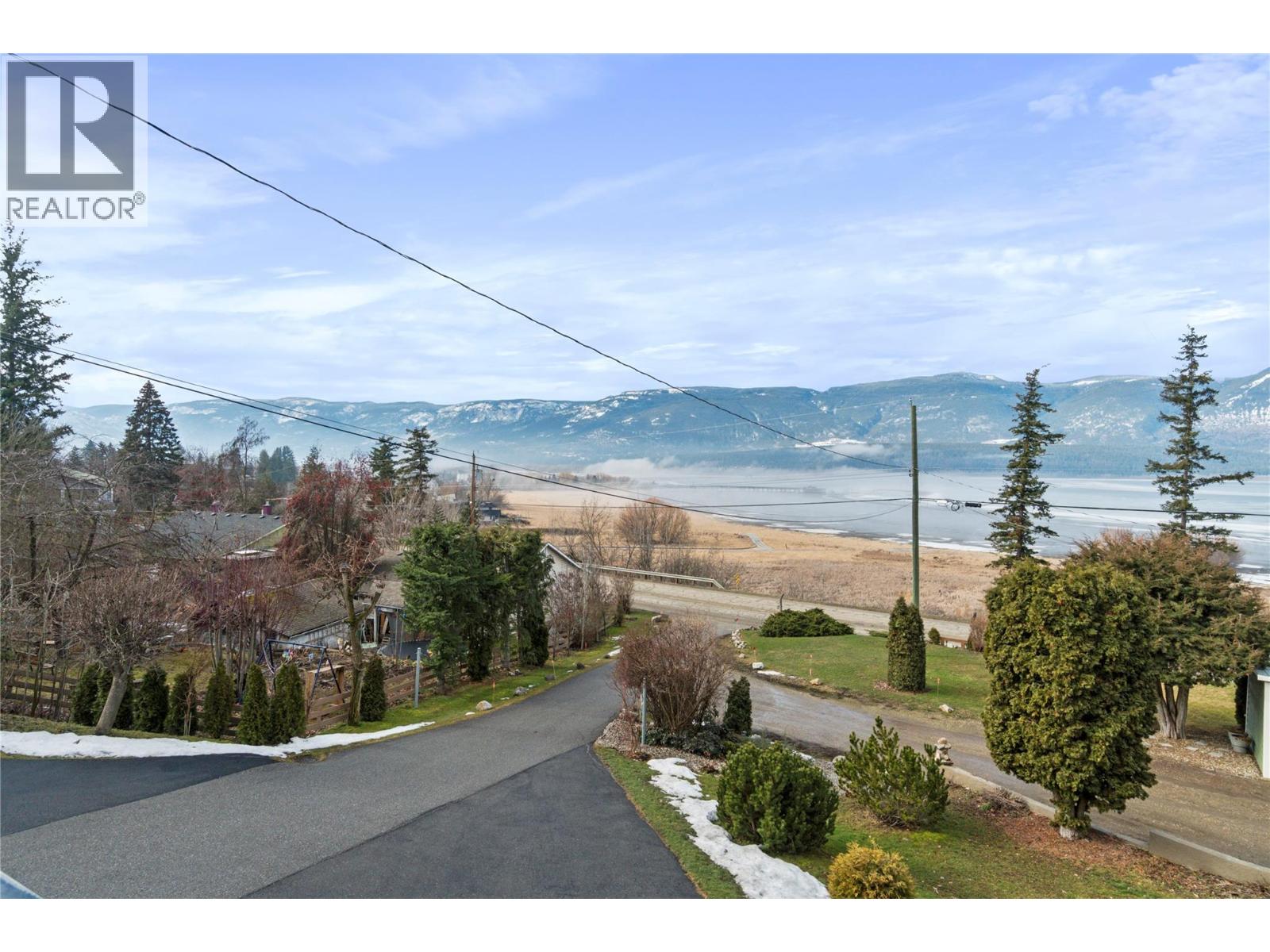 1280 Lakeshore Road NE, Salmon Arm