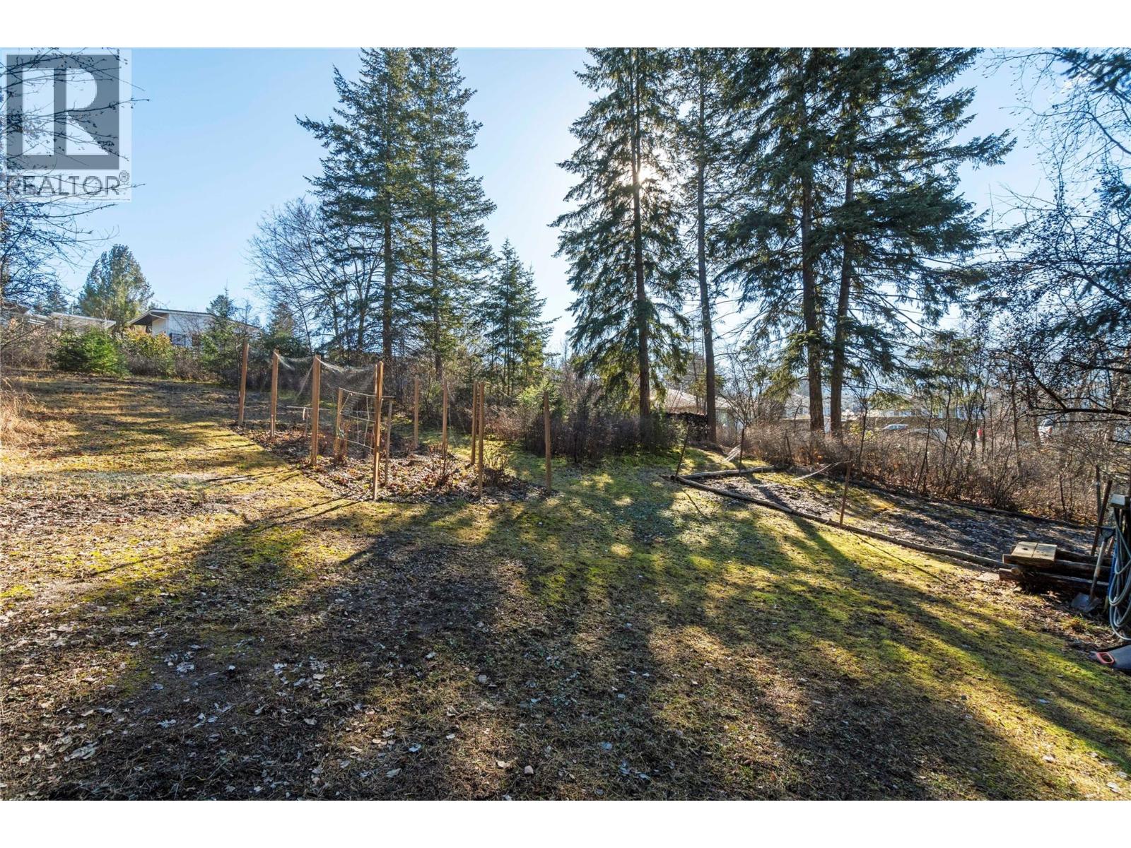 1280 Lakeshore Road NE, Salmon Arm