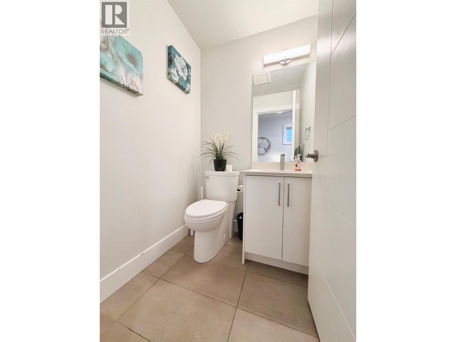 #105 240 FORESTBROOK Drive - 33