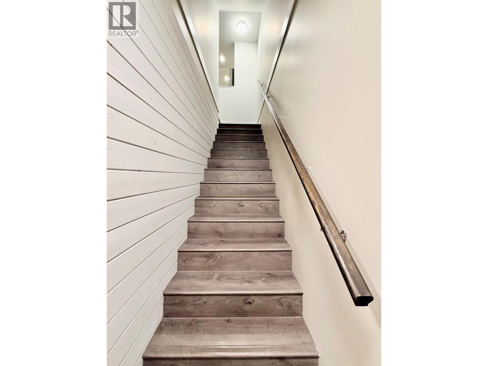 #105 240 FORESTBROOK Drive - 14