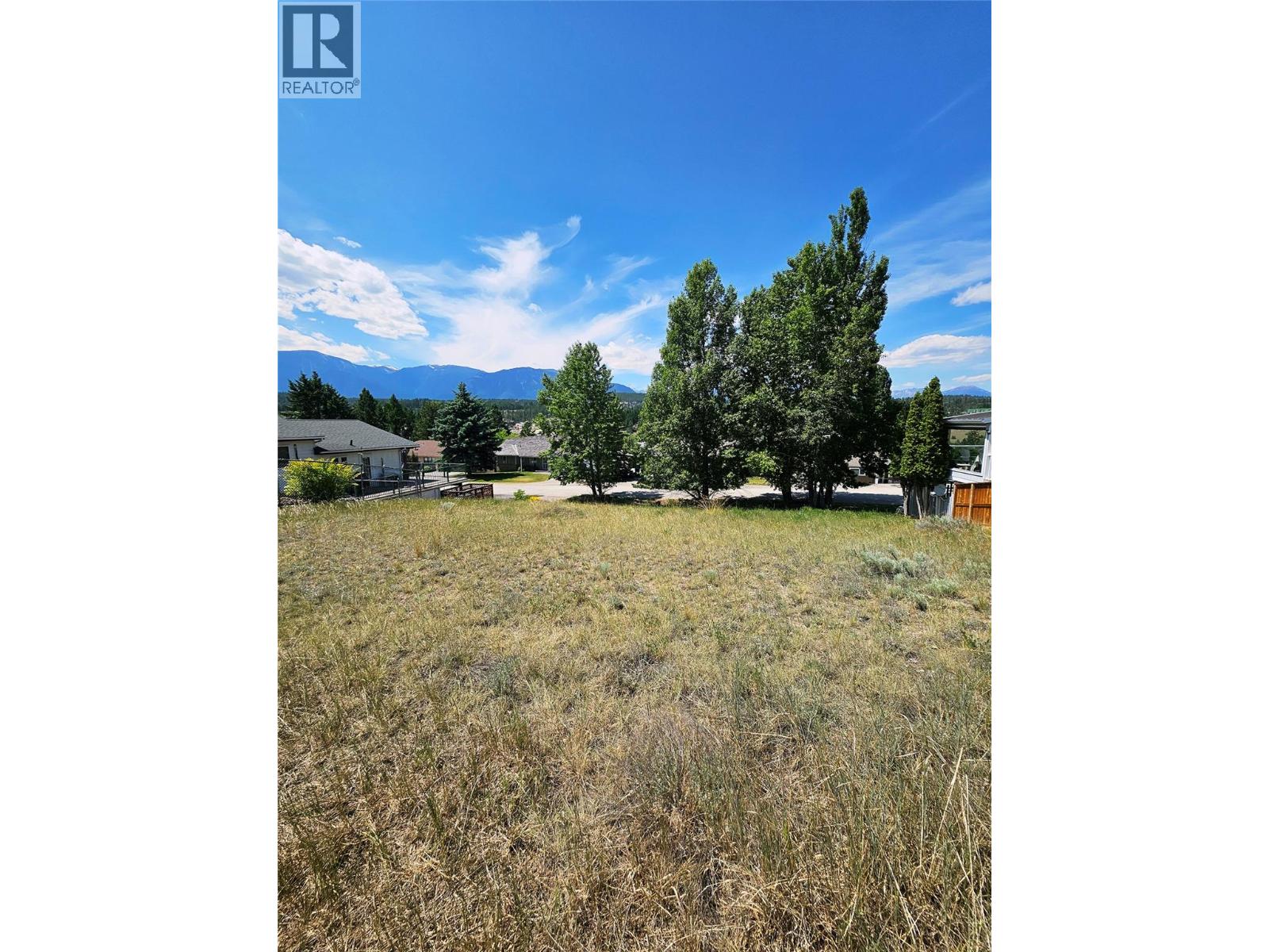 1707 3rd Avenue, Invermere