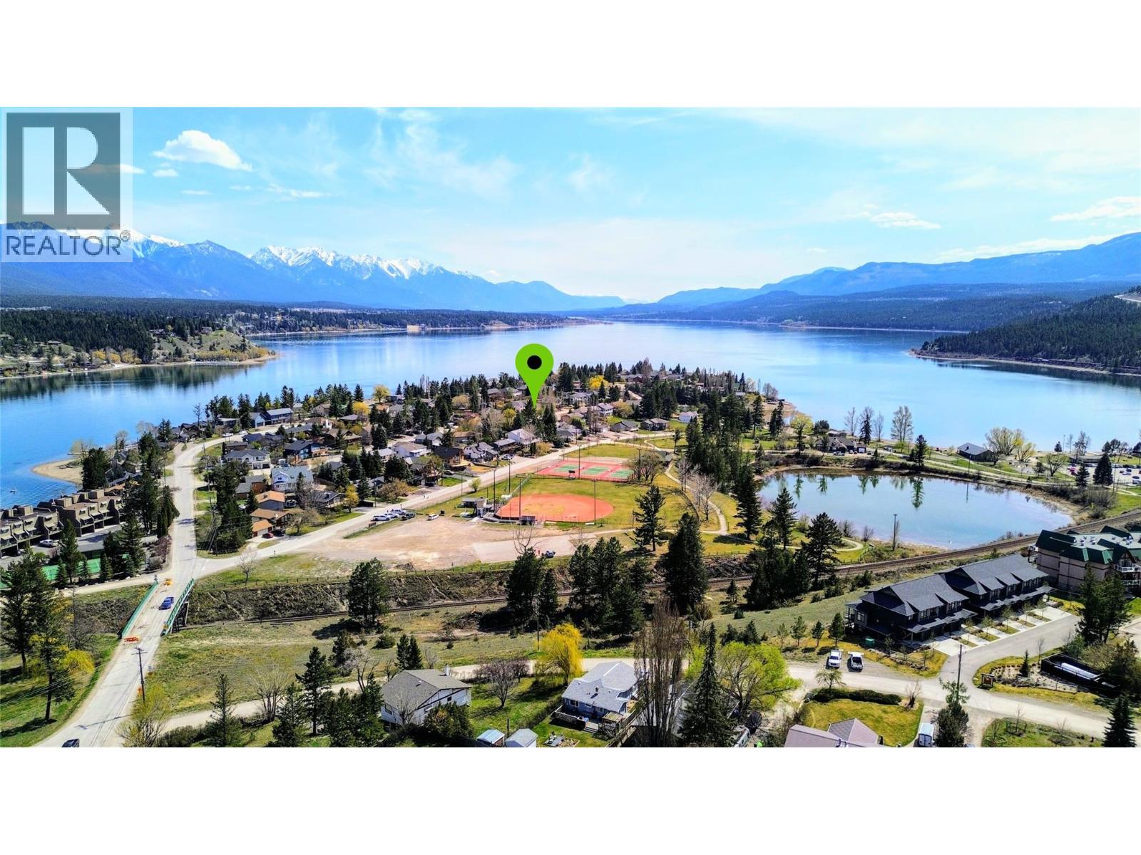 1707 3rd Avenue, Invermere