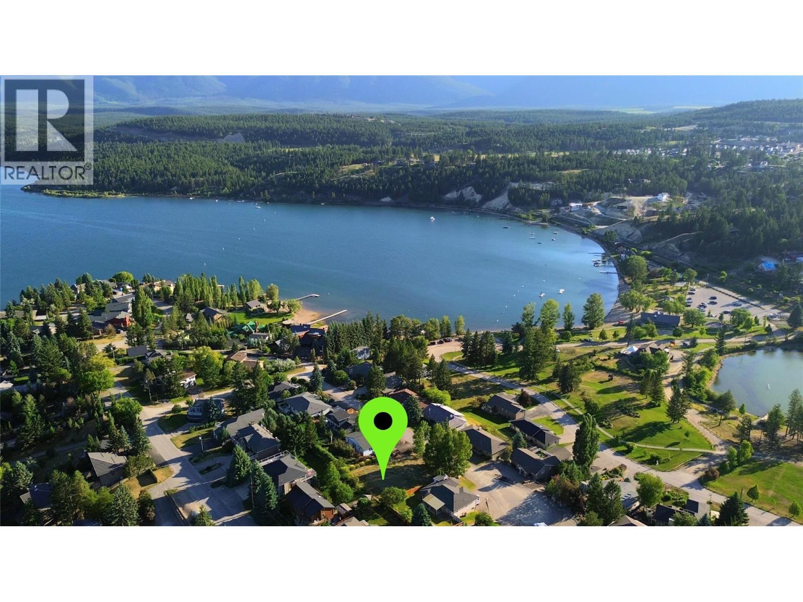 1707 3rd Avenue, Invermere