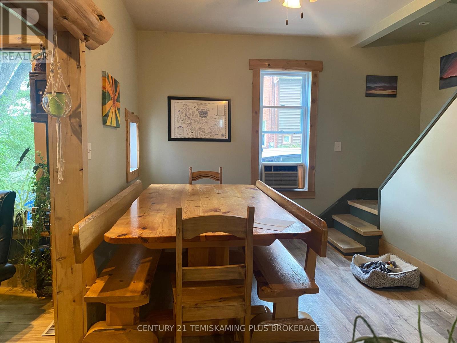 46 PAGET STREET N - 29