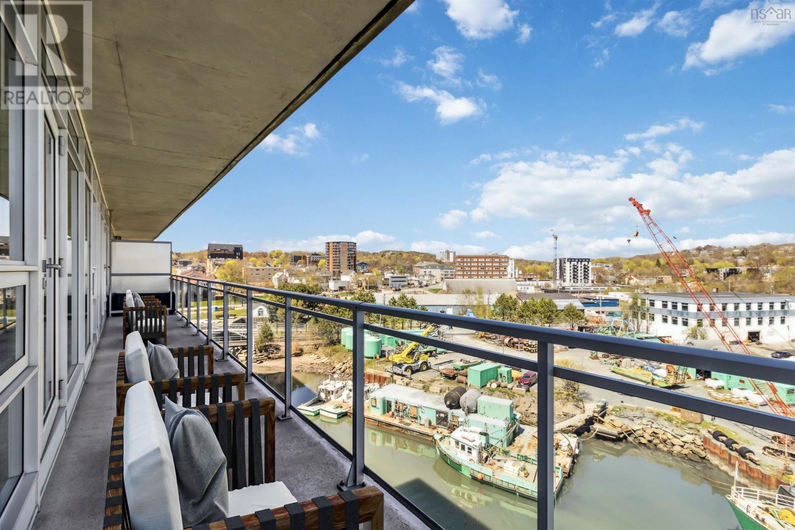 Property 18 of 51 of 502 31 Kings Wharf Place