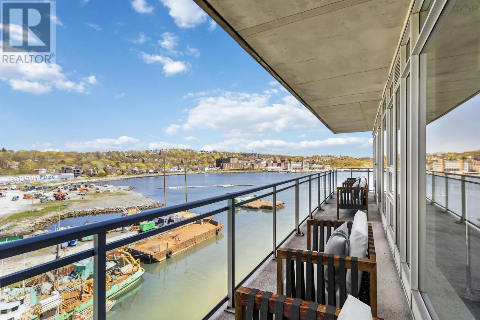 Property 19 of 51 of 502 31 Kings Wharf Place