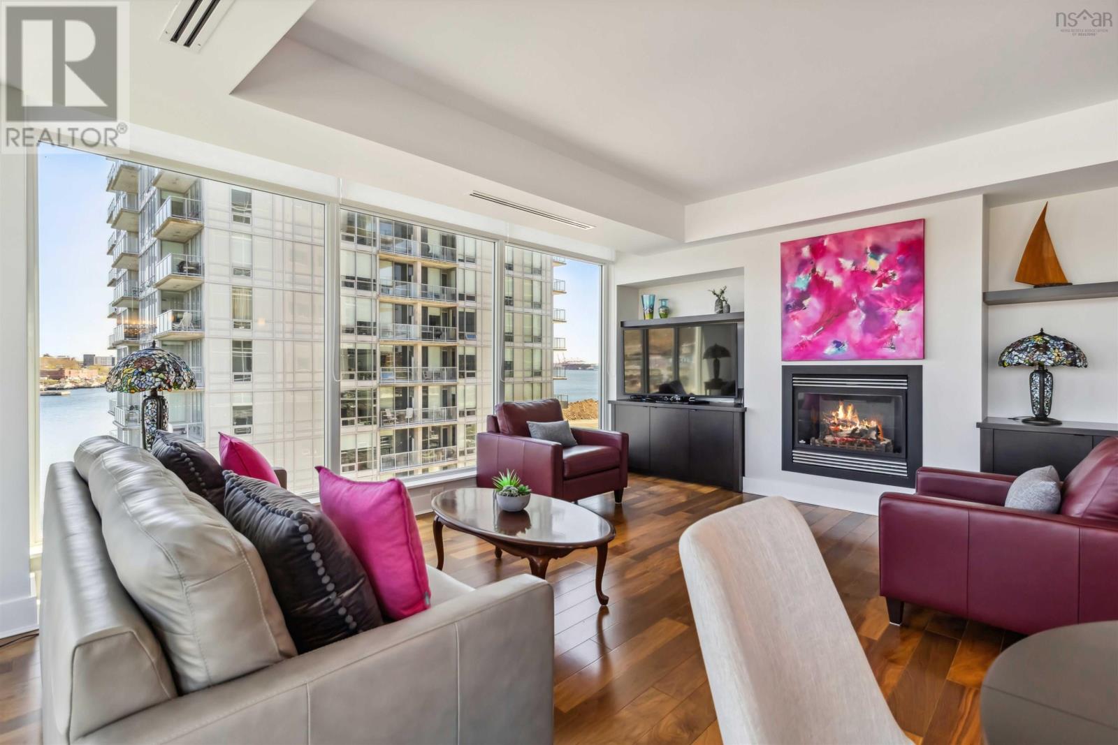 Property 26 of 51 of 502 31 Kings Wharf Place