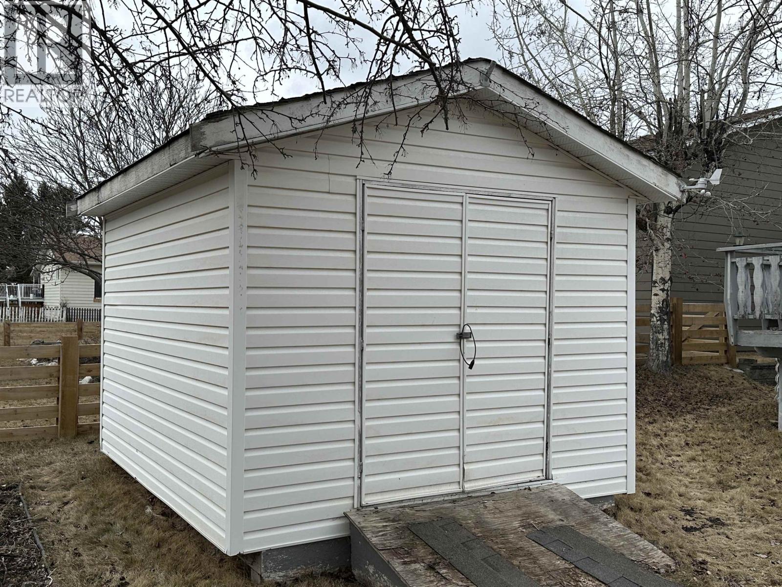 391 N BIRCH AVENUE - 30