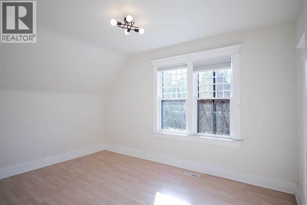 Single Family House for Sale in  Memorial Drive NW Sunnyside Calgary 