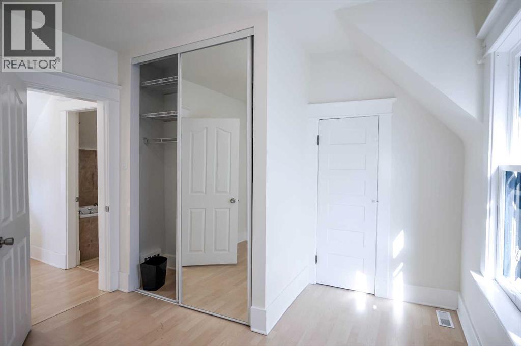 Single Family House for Sale in  Memorial Drive NW Sunnyside Calgary 