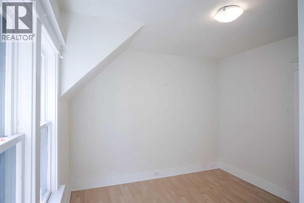 Single Family House for Sale in  Memorial Drive NW Sunnyside Calgary 