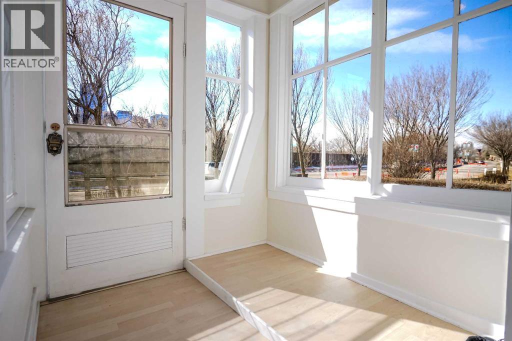 Single Family House for Sale in  Memorial Drive NW Sunnyside Calgary 