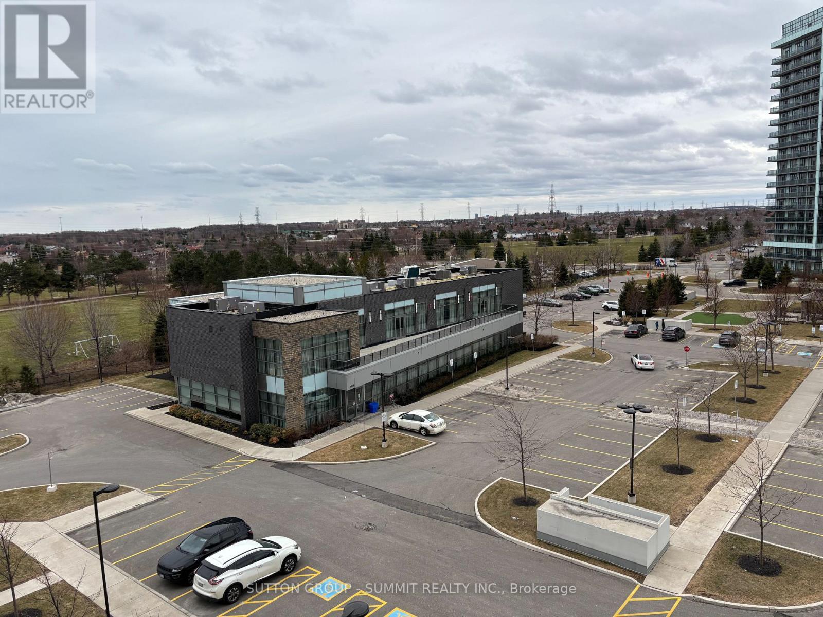 #507 4677 GLEN ERIN DRIVE - 26