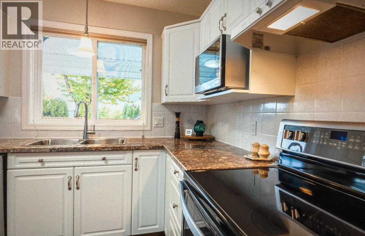 3397 14th Avenue, Castlegar