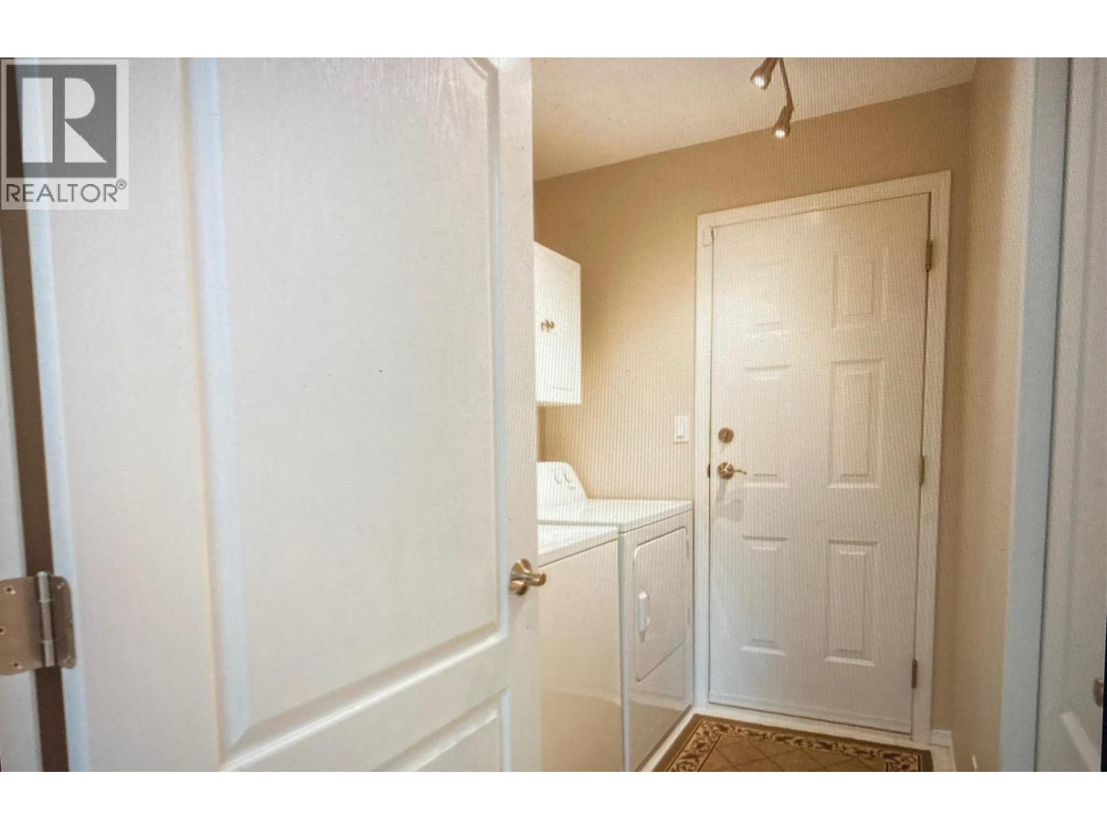 3397 14th Avenue, Castlegar