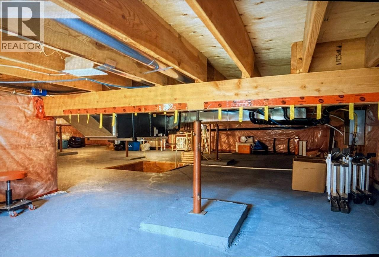 3397 14th Avenue, Castlegar