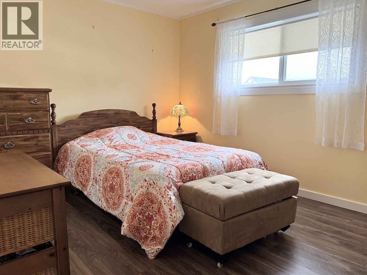 39 SWALLOW STREET - 10