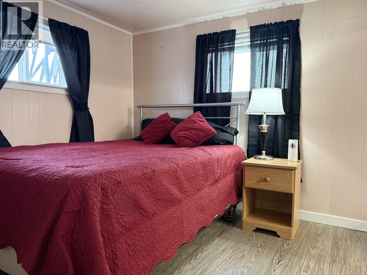 39 SWALLOW STREET - 12