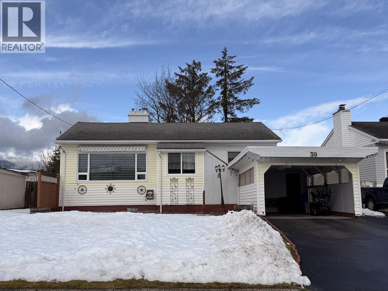 39 SWALLOW STREET - 18